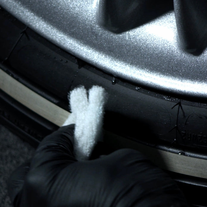 PNEU WHITE Nettoyant pour pneus à flancs blancs